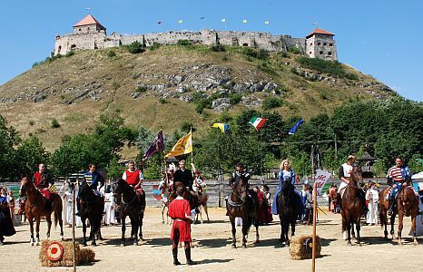 Accommodation in Sumeg - Last minute wellness hotel with panoramic view of the Sumeg Castle - Hotel Kapitany Sumeg